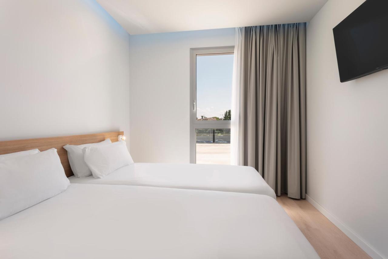 B&B Hotel Лерида Экстерьер фото